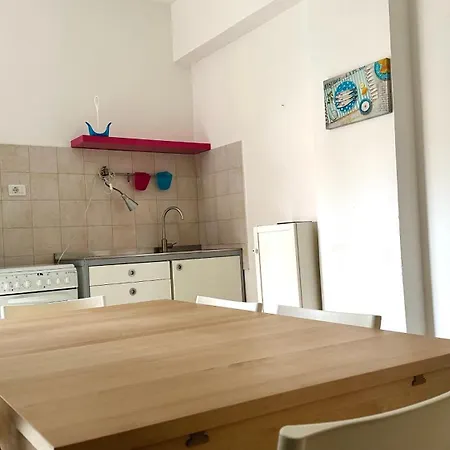 شقة M018 Marcelli, Trilocale Con Giardino Dx مارشيللي